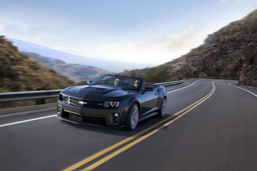  Chevrolet Camaro ZL1 Convertible 2013 года  (фото 9 из 26)